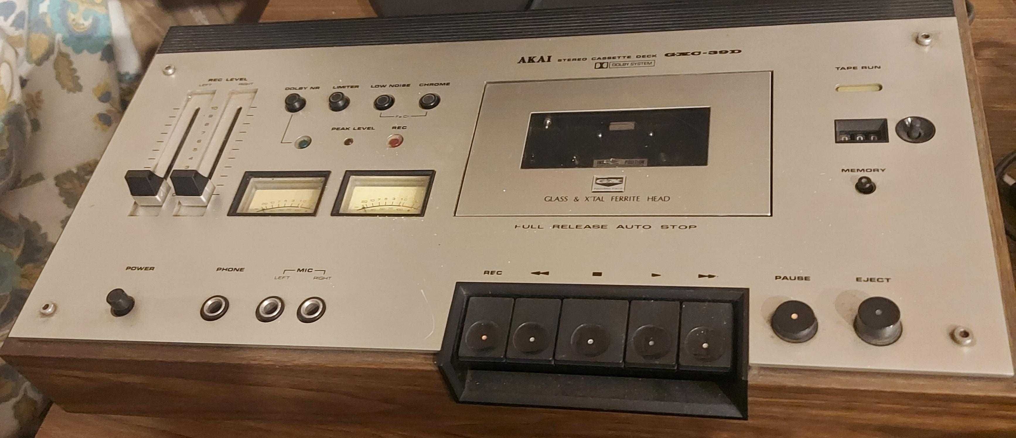 Leitor Cassetes Stereo Akai GXC - 39D