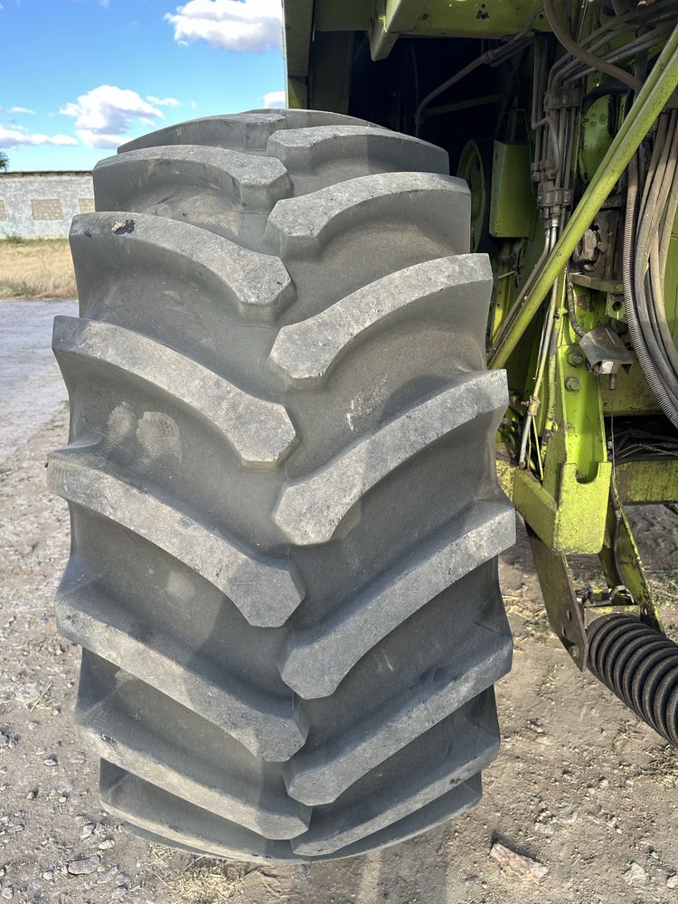 Комбайн Claas Dominator Mega 208 1997 року