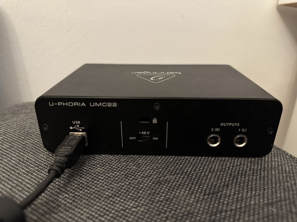 Interfejs audio Behringer u-phoria UMC22