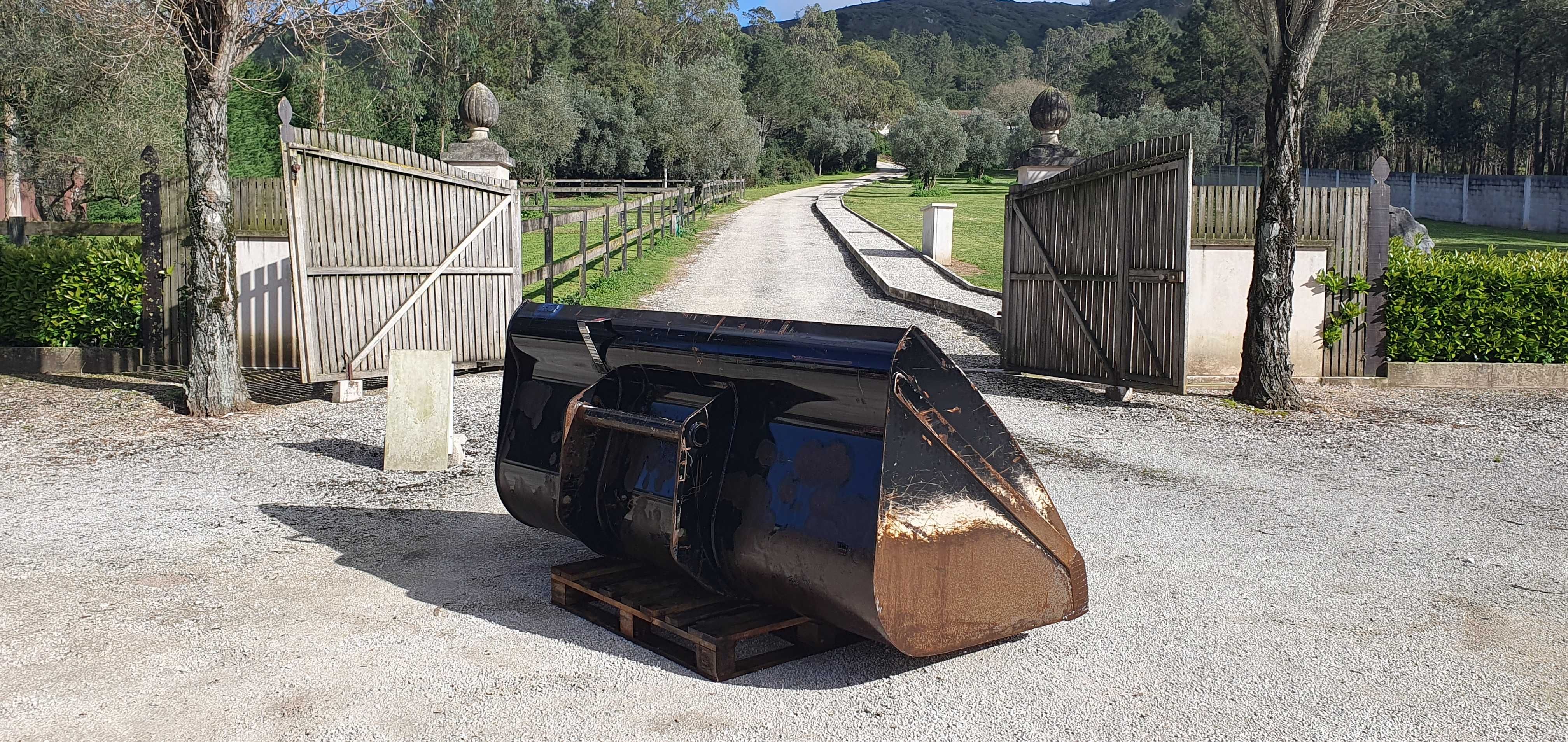 Balde Manitou de Alta Capacidade