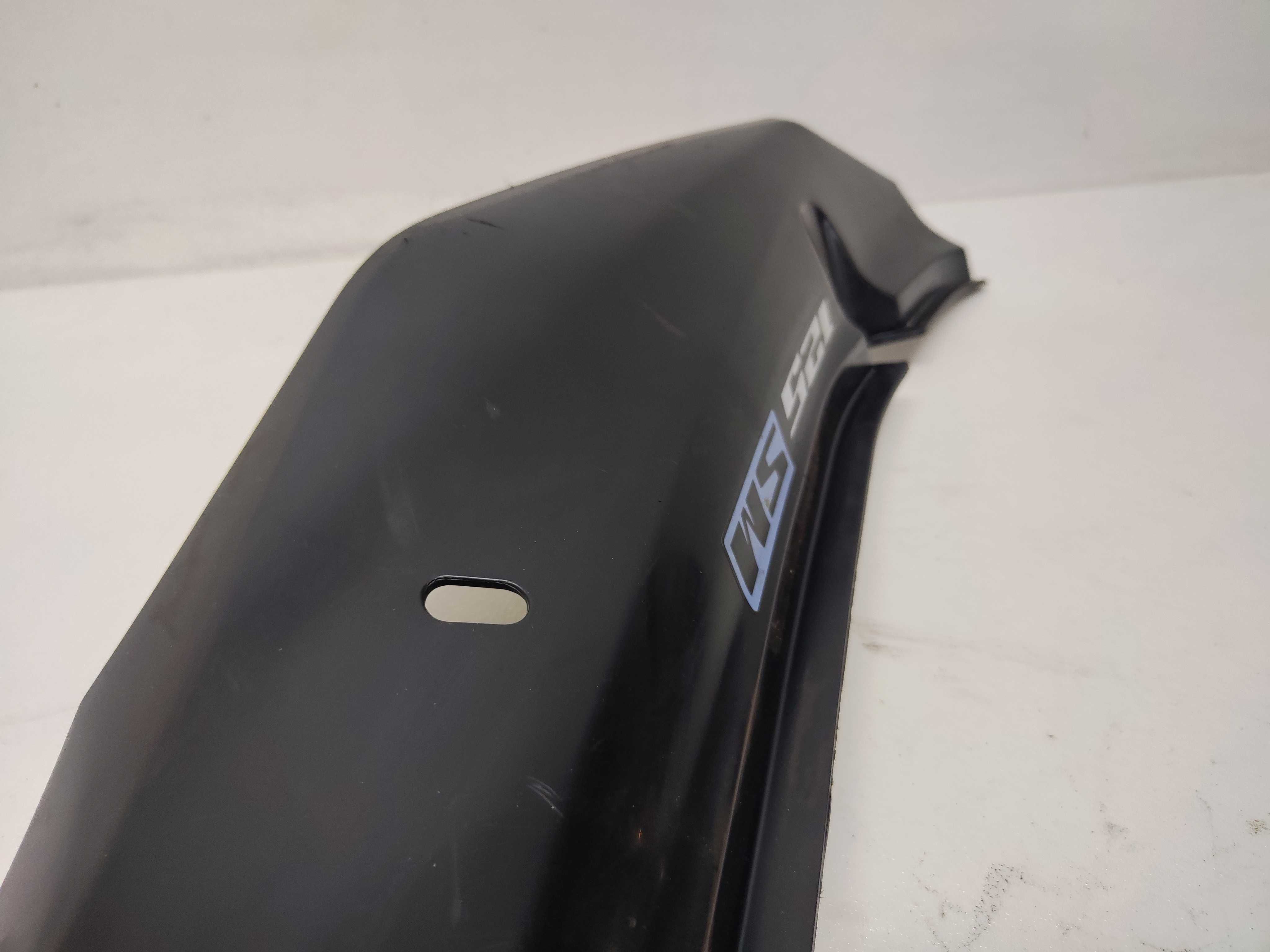 SUZUKI DR 125 SM Owiewka Prawa Tylna Tył Ogon Zadupek