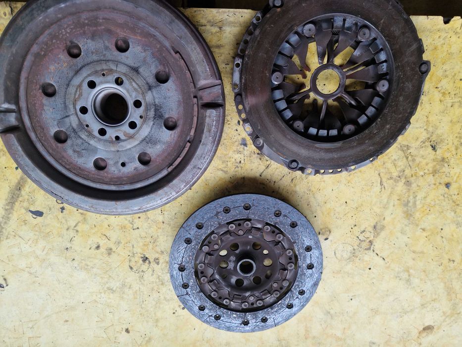 Sprzęgło kpl Vw Audi Seat Skoda 2.0 FSI BVY nr.600.0087.00