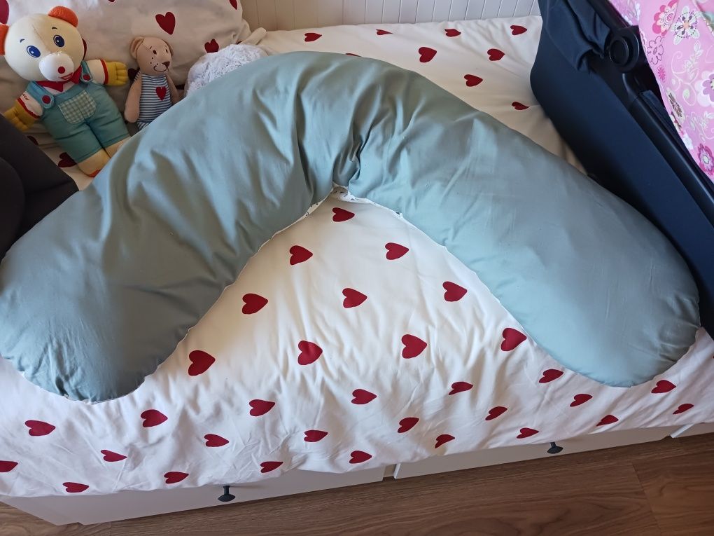 Almofada para dormir grávida e amamentação