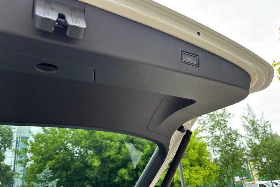 Продам Volkswagen Tiguan 4Motion Premium R-Line 2020