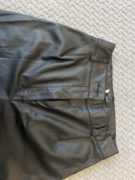 Кожані брюки класичні з