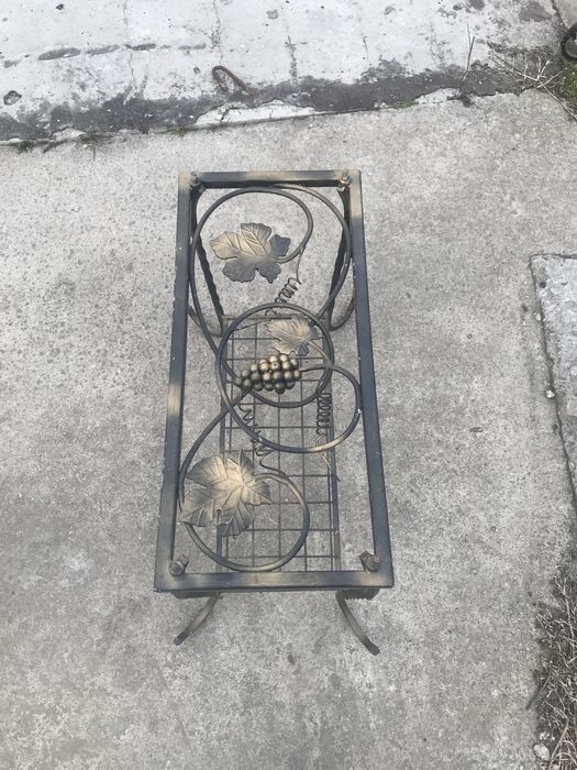 Кований стіл