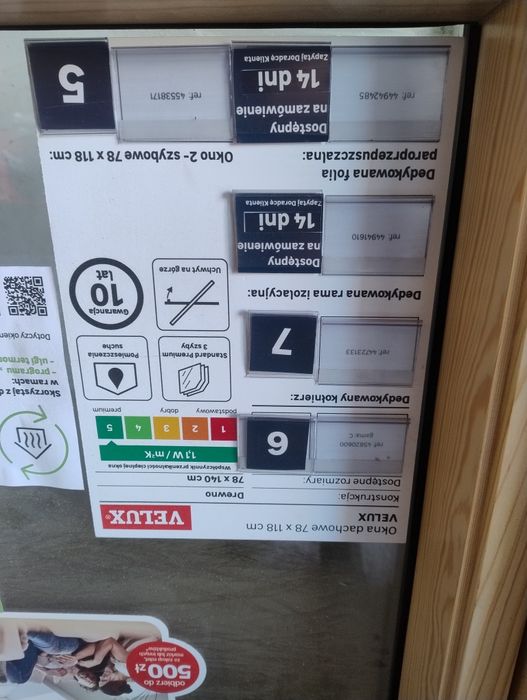 Okno dachowe velux powystawowe 78x140 drewno