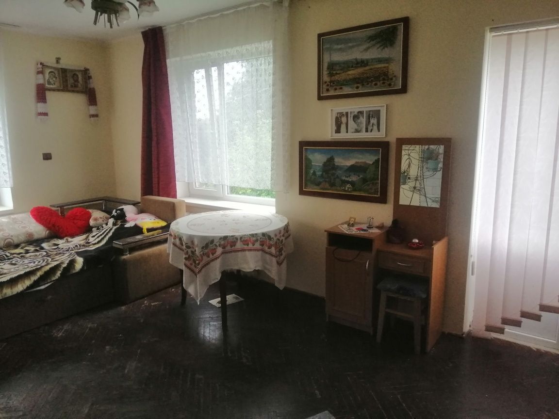Продам будинок у м. Кременець