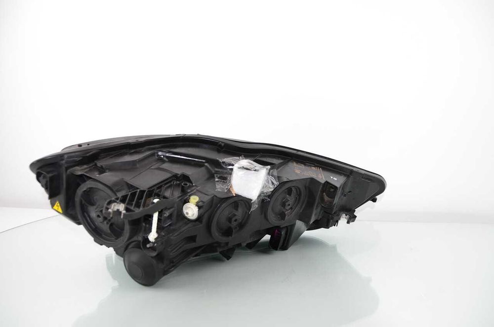 AUDI A6 C7 XENON lewa lampa przednia
