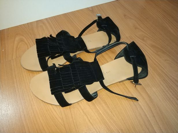 Sandałki sandały na lato z paskiem i zakrytą piętą czarne płaskie 40