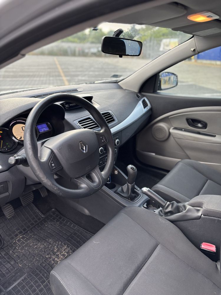 Renault megane 1.5dci(fabrczynie bez dpf i dwumasy) OC i PT maj 2026r