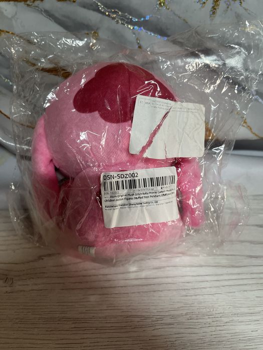 в продажі розовий та синій стіч