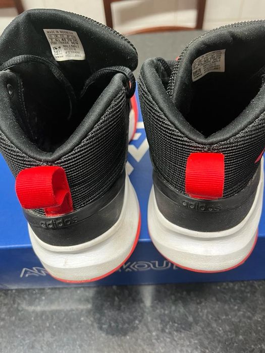 Sapatilhas Adidas Ownthegame