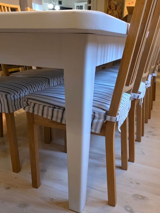 Stół jadlaniany z krzesłami