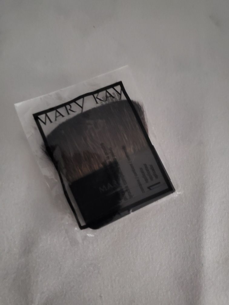 Компактний пензель mary kay
