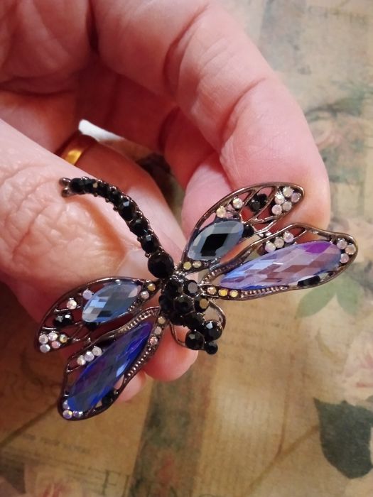 Alfinetes de Lapela/ Broches - Novos