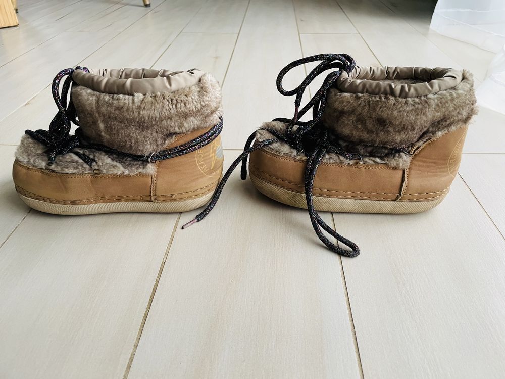 Zimowe buty ala Emu Reserved rozmiar 30