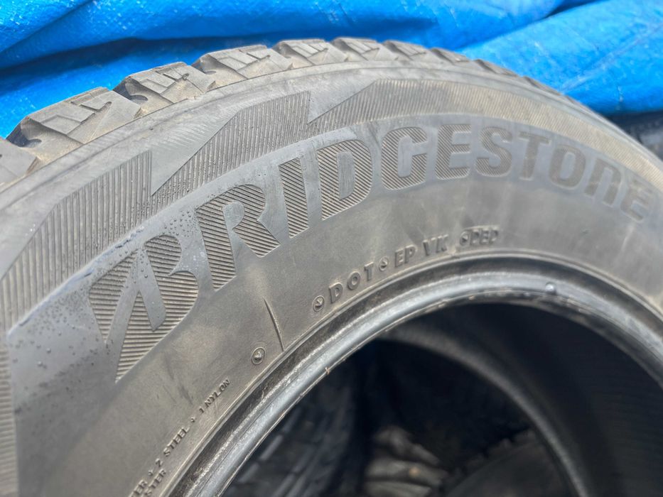 235-65-R18 BRIDGESTONE BLIZZAK комплект 4 штуки зимней резины GERMANY