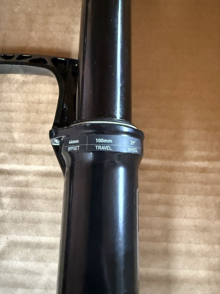 Вилка Rock Shox Sid Sl Boost 29 DebonAir