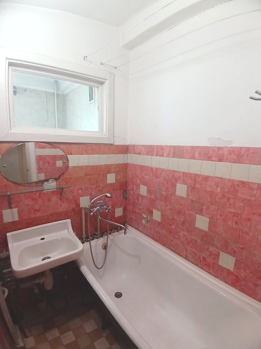 Центр! Золоті ворота! Університет! Чеховський провулок,  2