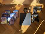 PS 4 SLIM 2 pady, mikrofony , super stan
