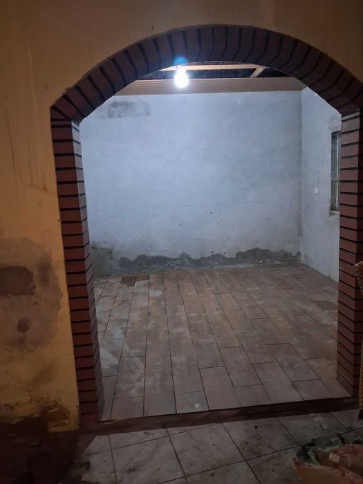 Arrendo anexos T 2  em remodelação fase conclusão