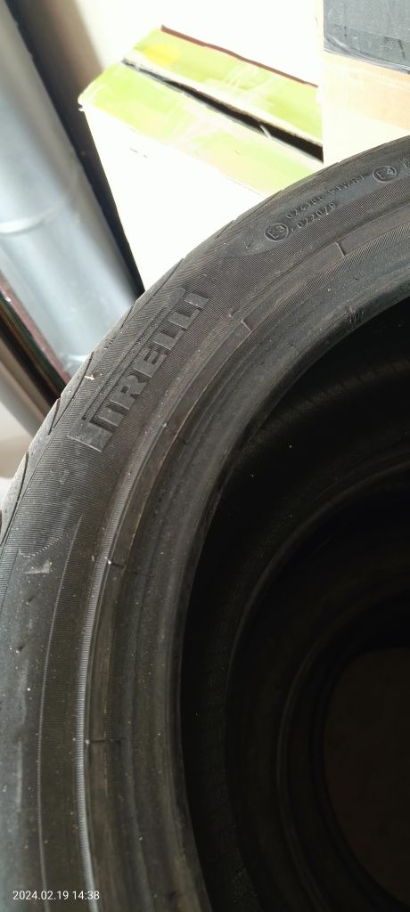 Pirelli 235 45 r17 шини літо 235 45 17