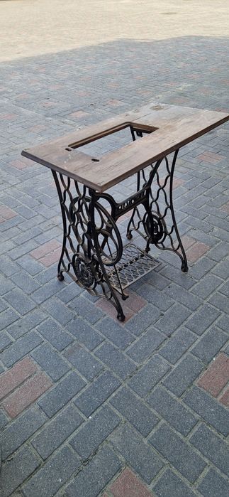 Podstawa do maszyny do szycia  SINGER