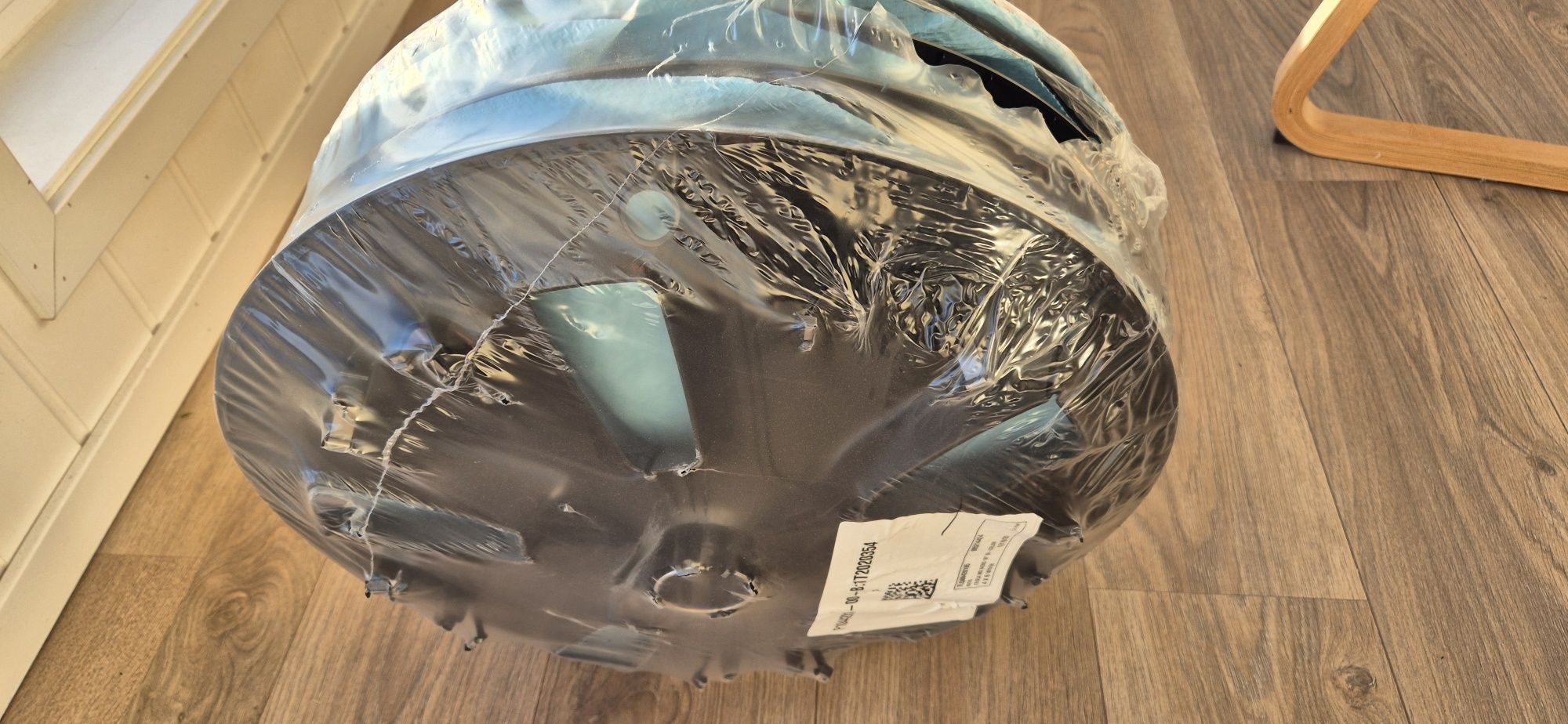 Tesla model 3 Oryginalne Dekle Aero 18"