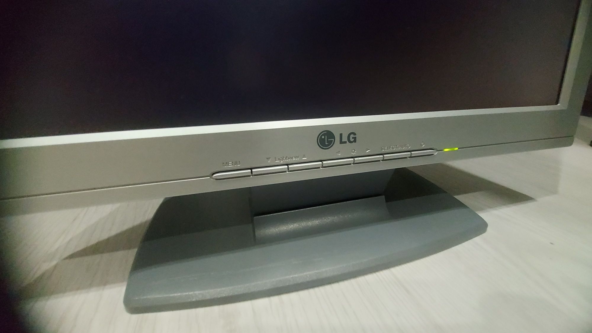 Monitor LCD LG 17" Flatron