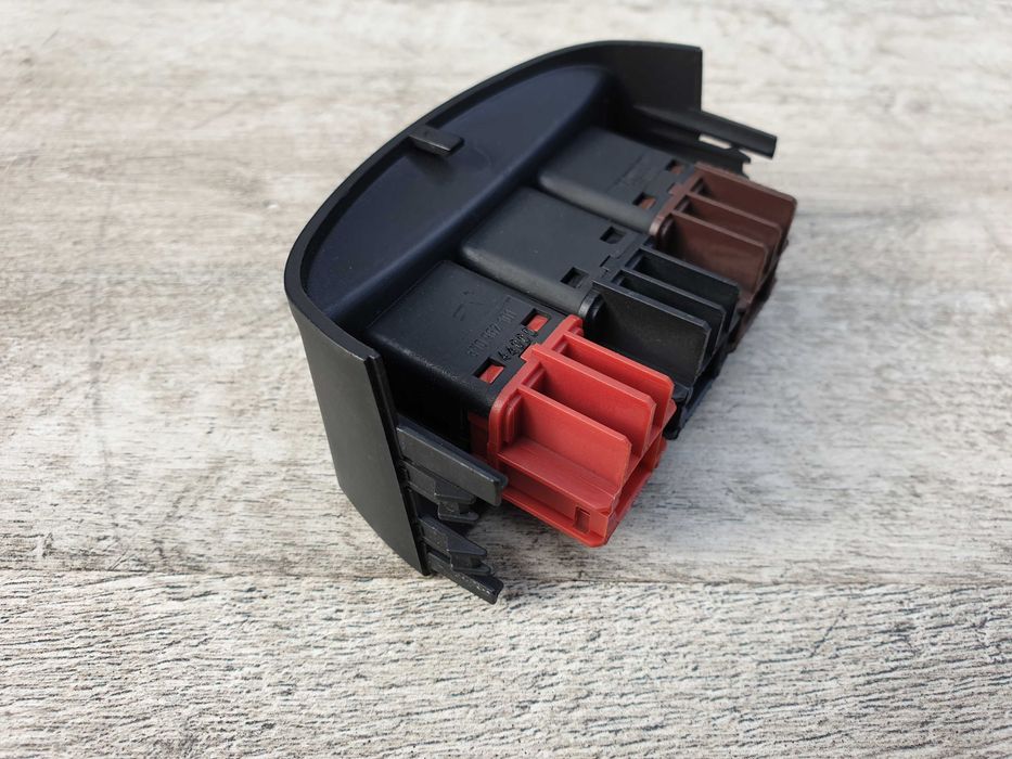 Audi TT 8N Panel przełącznik