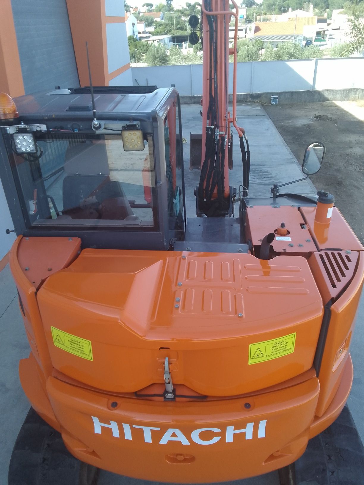Mini giratória escavadora HITACHI 8650kg