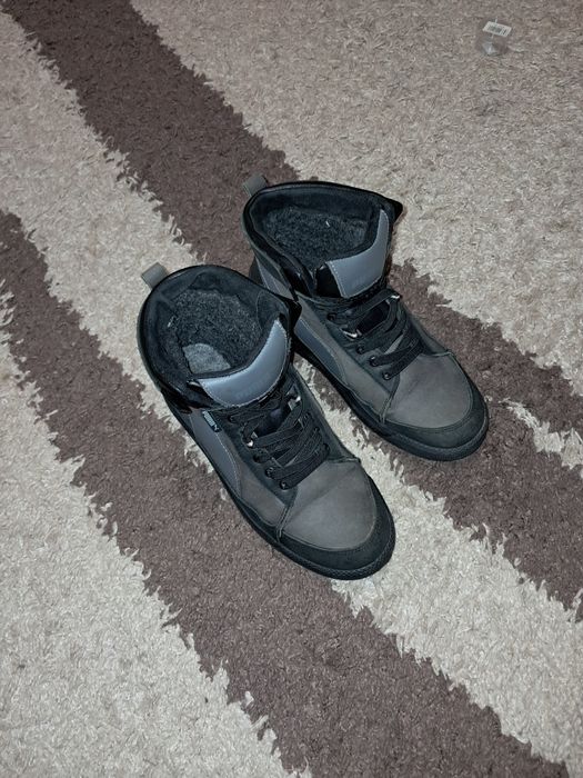 Ботинки зимние 37 размер в идеальном состоянии