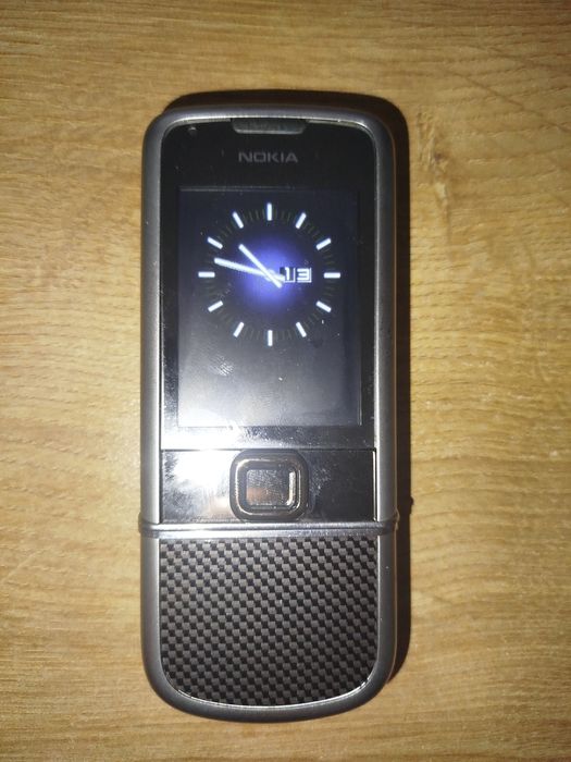 Nokia 8800 Carbon Art