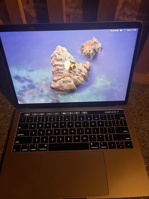 MacBook Pro 13” 2019 i5 1.4GHz 8GB 256GB SSD