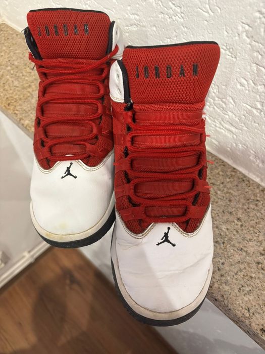 Buty JORDAN NIKE roz 39 oryginalne zadbane chłopięce