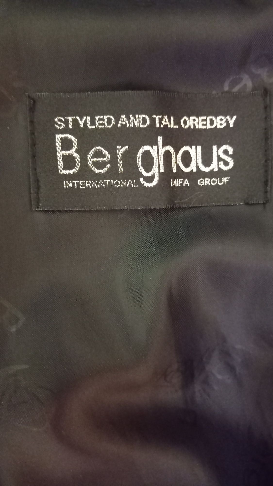 Натуральная шуба Berghaus из волка