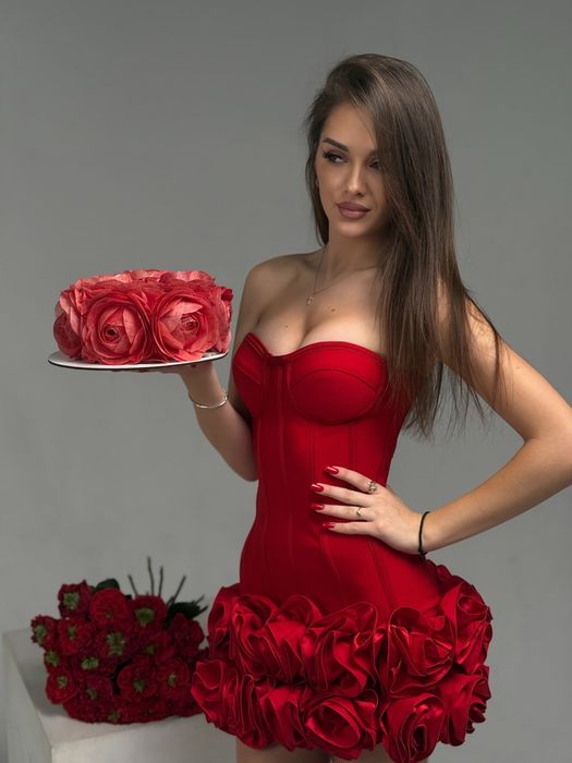 Продам шикарну сукню