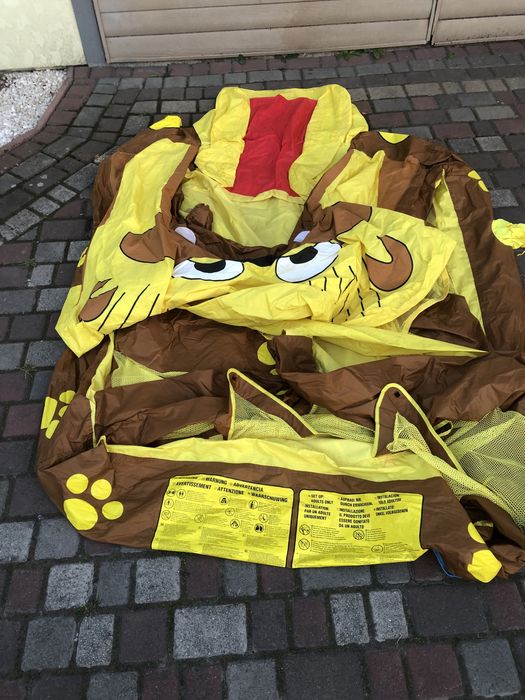 Надувний батут (для дітей)