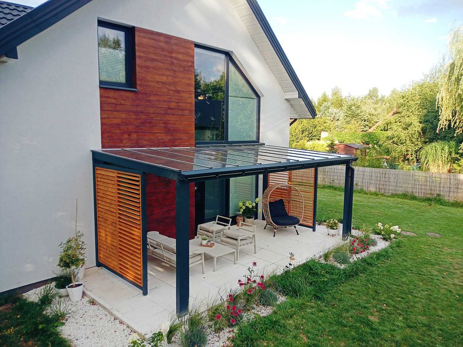 zadaszenie tarasu pergola dach taras drewniany poliwęglan 400x600
