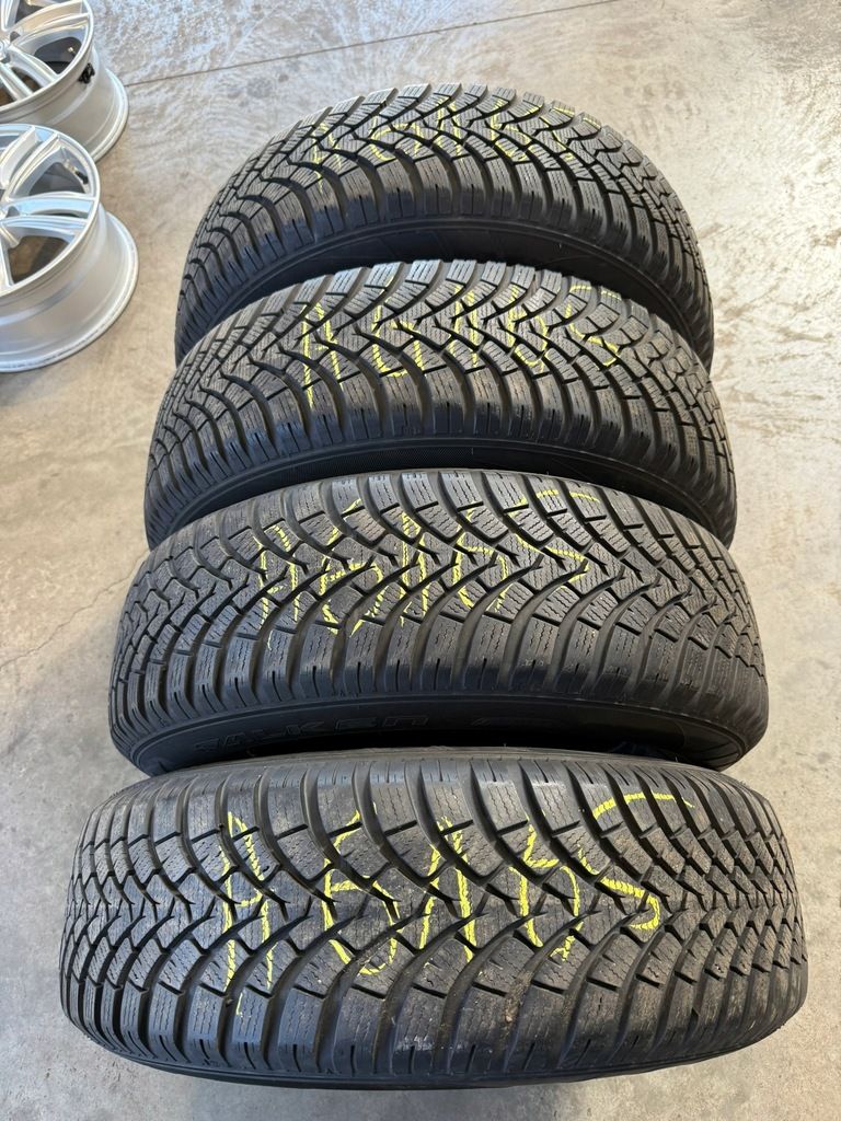Opony Falken eurowinter hs01 suv 225/65/17