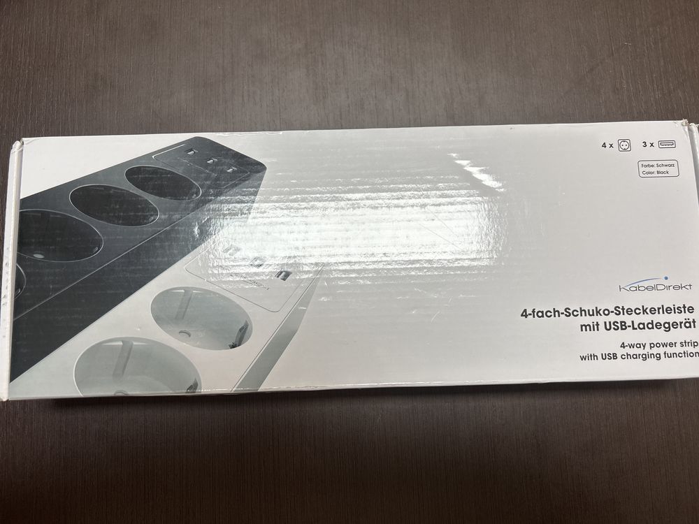 Extenção de 4 tomadas interruptor e 3 USB