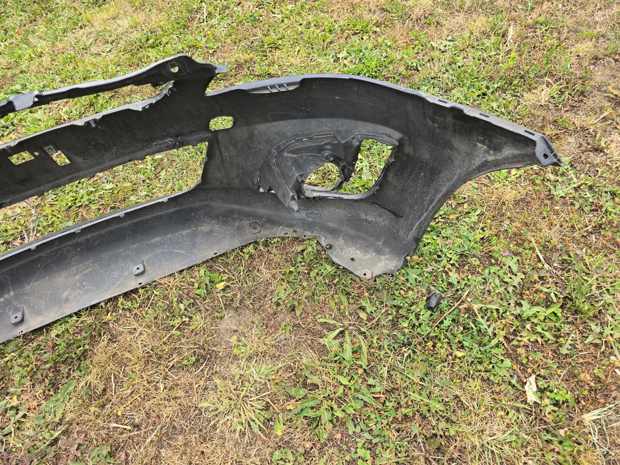 zderzak przód Suzuki Swift Mk7 lift