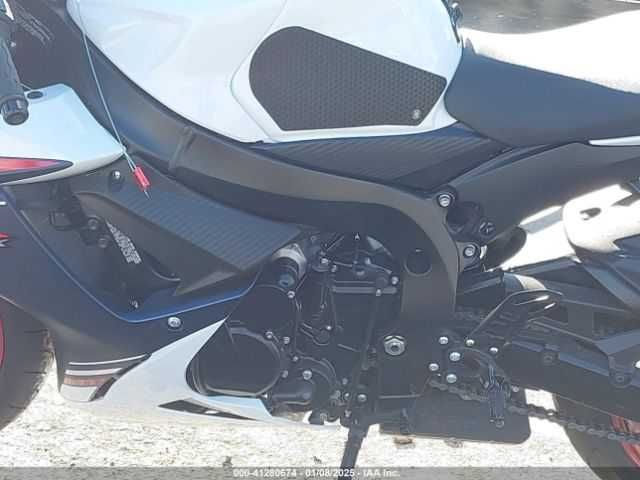 Suzuki GSX-R600 2024