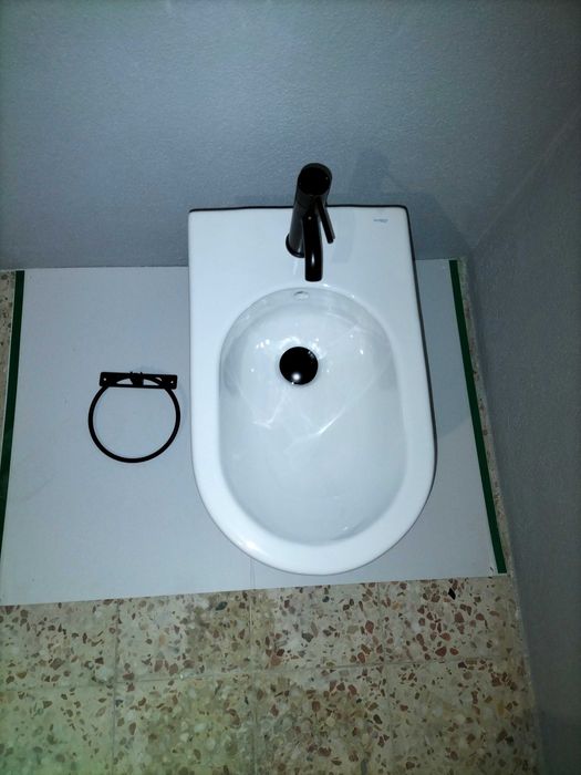 Bidé, Torneira e acessórios (novo)