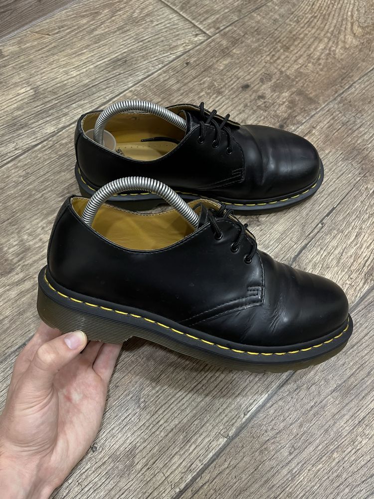 Шкіряні туфлі броги Dr. Martens 1461 жіночі, оригінал, чорний колір