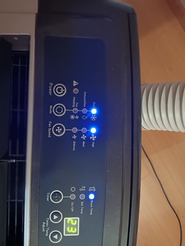 Ar condicionado portátil Equation 12.000 Btu's