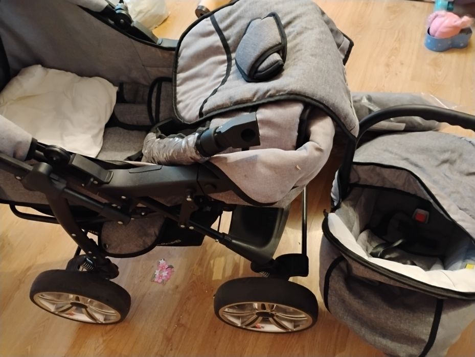 Sprzedam wózek  3w1
