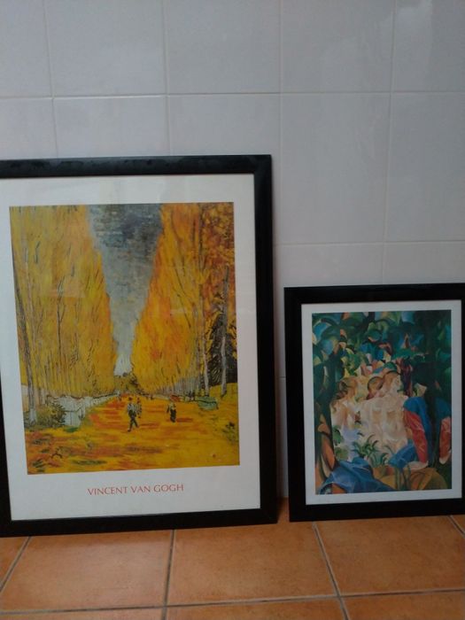 Quadros moldura em metal pintado.