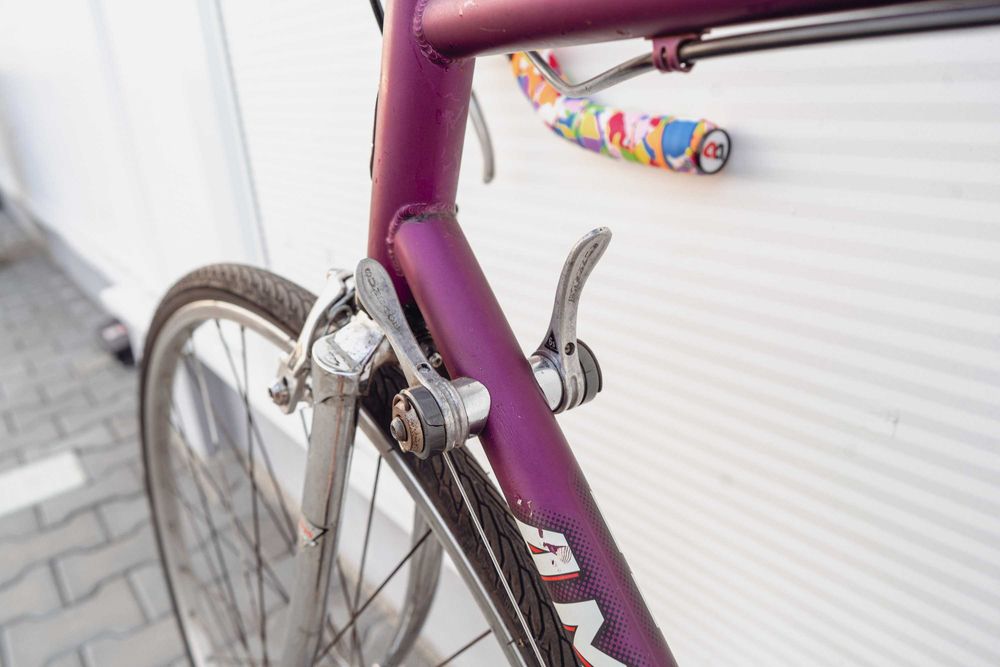 Rower szosowy Amulet Tour - koła 28" 2x6